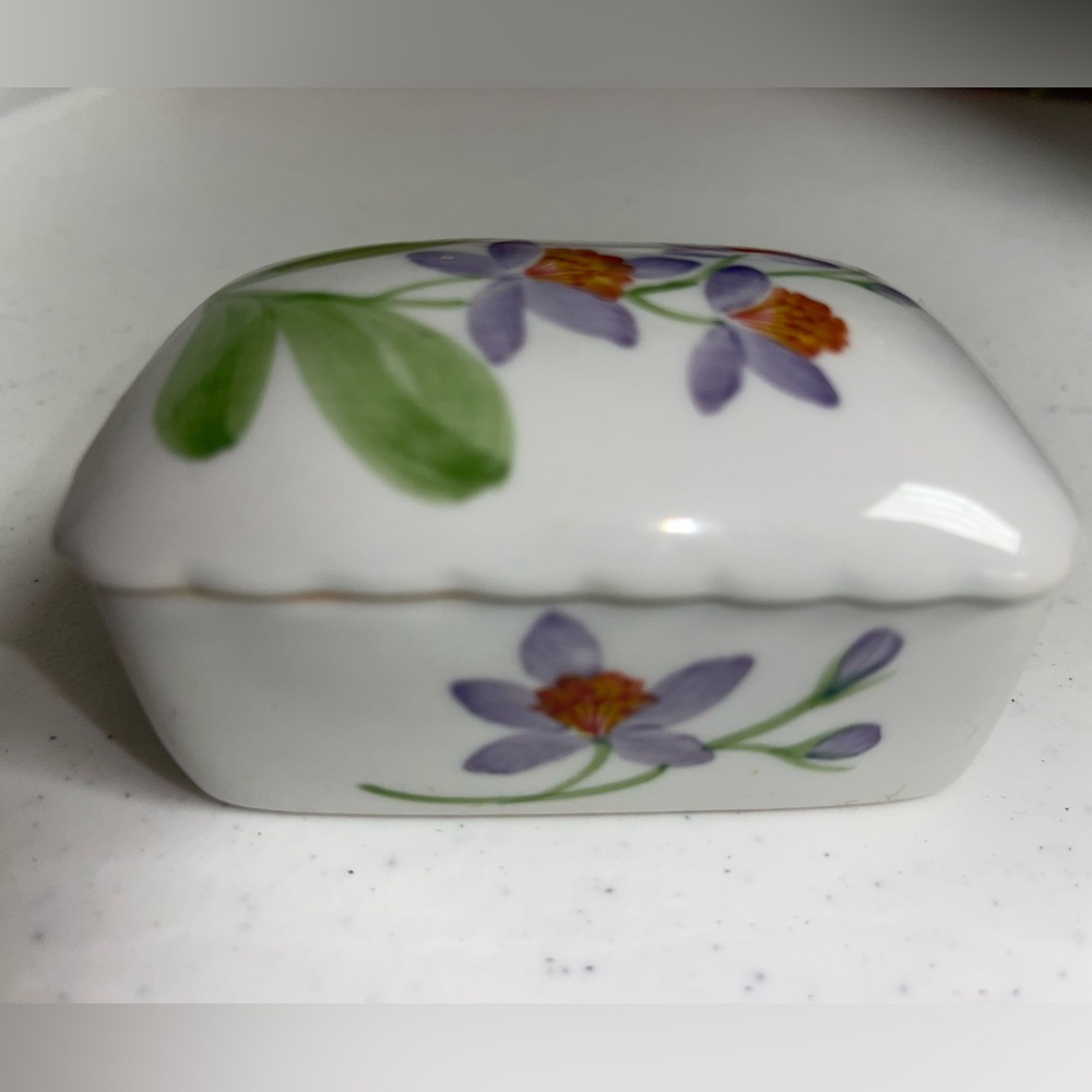 Small trinket box floral - Picture 3 of 7